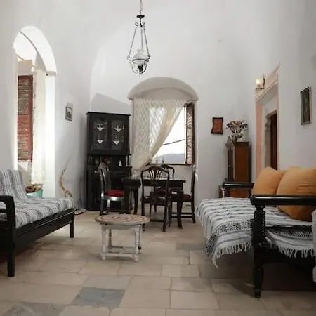 Tower Of Dellarokas Ferienhaus Mélanes